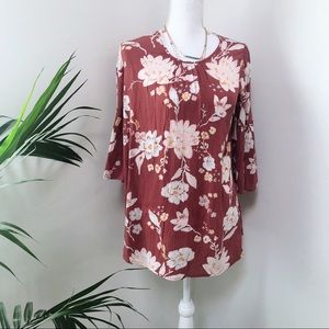 Billabong | NWT Bell Sleeve Floral Top M